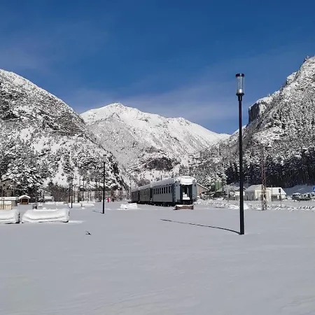 Lägenhet Collarada Avairent Estacion