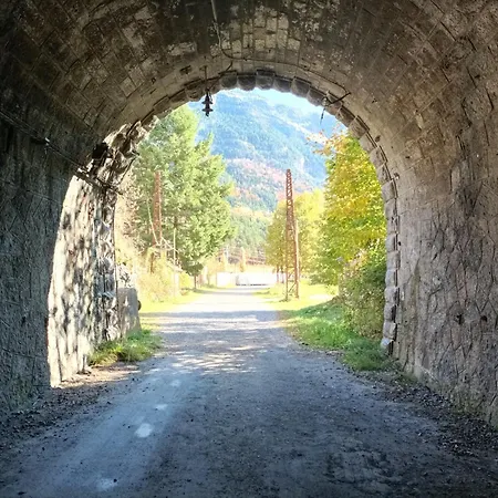 Lägenhet Collarada Avairent Estacion