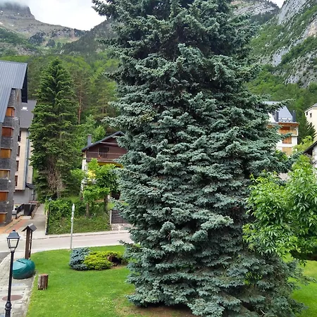 Lägenhet Collarada Avairent Estacion
